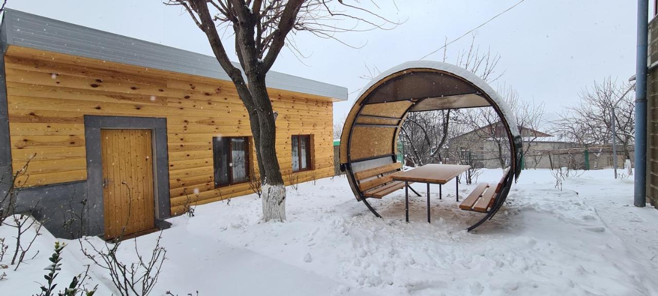 Hayi Tun Guest House Goris Exterior foto
