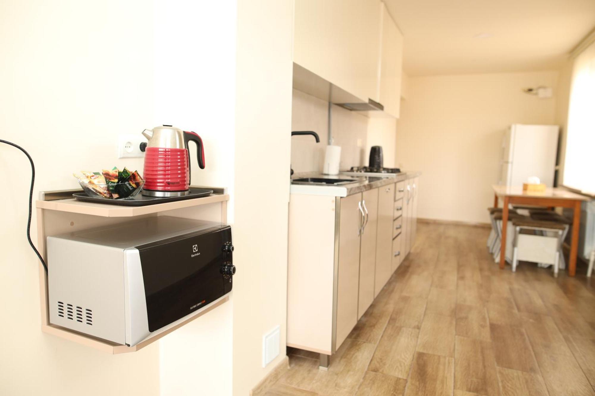 Hayi Tun Guest House Goris Exterior foto